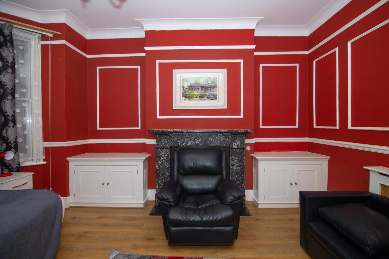 Victorian Woods Bnb Илфорд Экстерьер фото