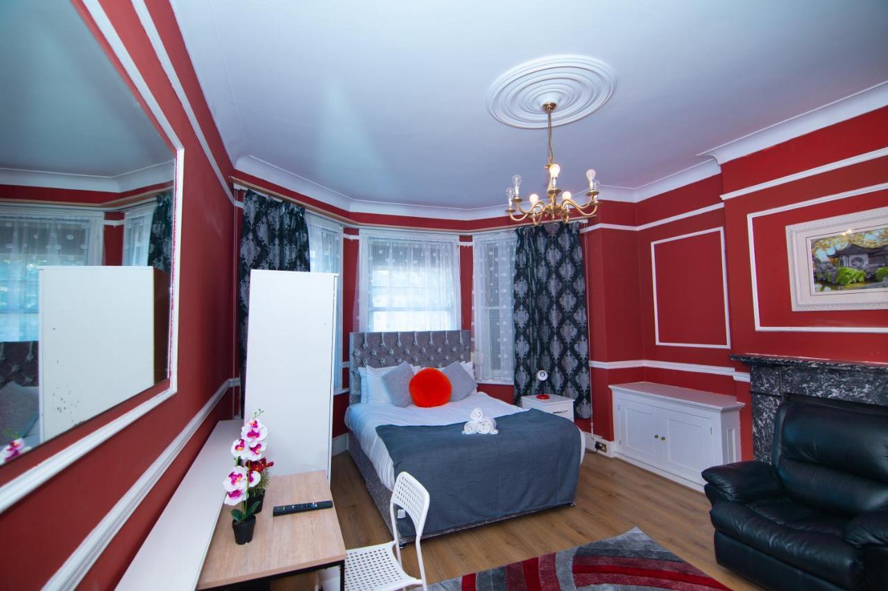 Victorian Woods Bnb Илфорд Экстерьер фото