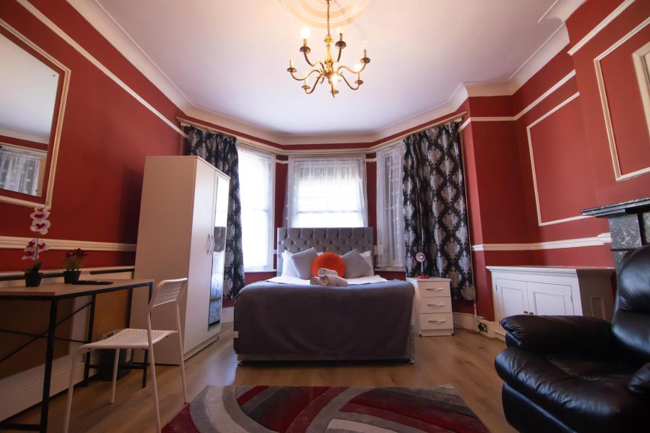 Victorian Woods Bnb Илфорд Экстерьер фото