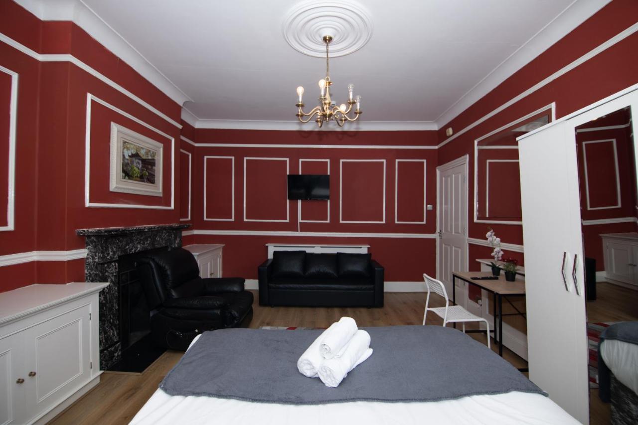Victorian Woods Bnb Илфорд Экстерьер фото